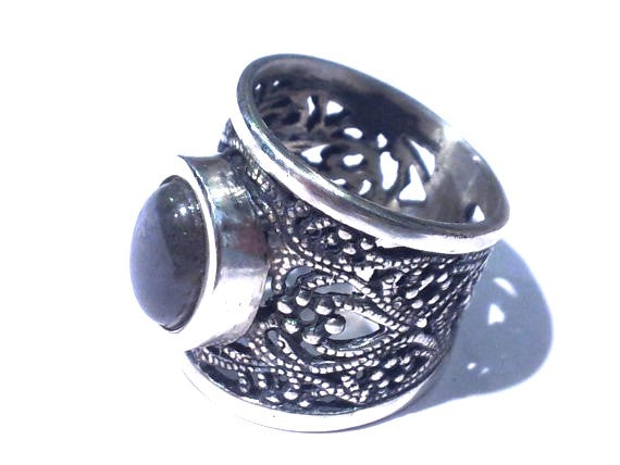 Labradorite 21.3mm Front width 12mm Back width Sterling Silver 925 Lace Ring Handcrafted