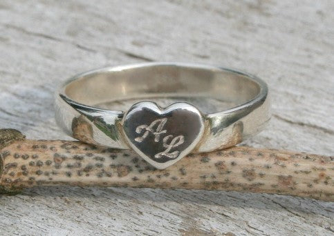 Personalized Sterling Silver up to 5 Hearts Ring with Custom Name Engraving - 3D Rendering Included