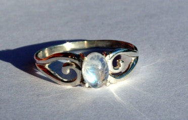 Rainbow Moonstone Oval Cut 7mm X 5mm Sterling Silver 925 Ring 