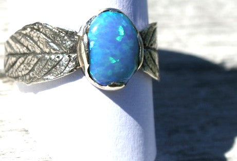 Opal Stone Sterling Silver Leaf Ring with Natural Stone Setting - Handcrafted Nature-inspired Jewelry 